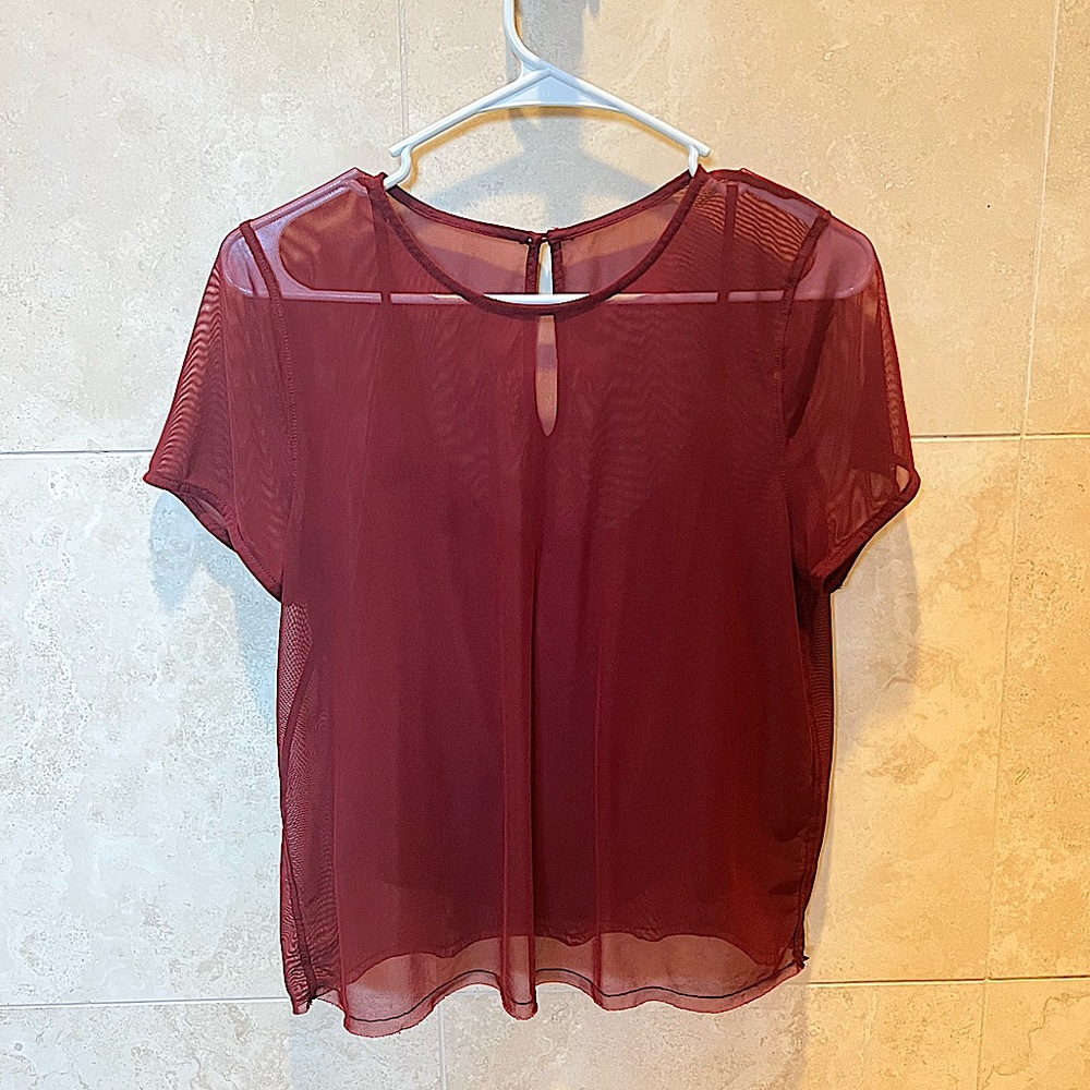 Hollister Mesh Top with Adjustable Cami Tank Underneath to Crop if Desired